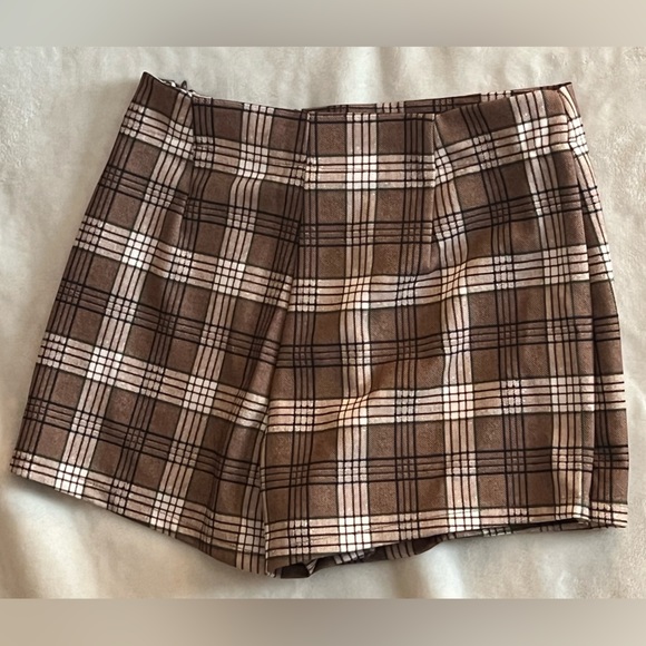Brown Plaid Mini Skort - Picture 2 of 4